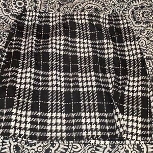 🦇3 for $15 | Black Plaid Skirt
